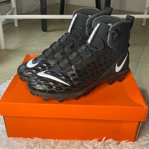 Nike Force Savage Varsity 2(black) size 14